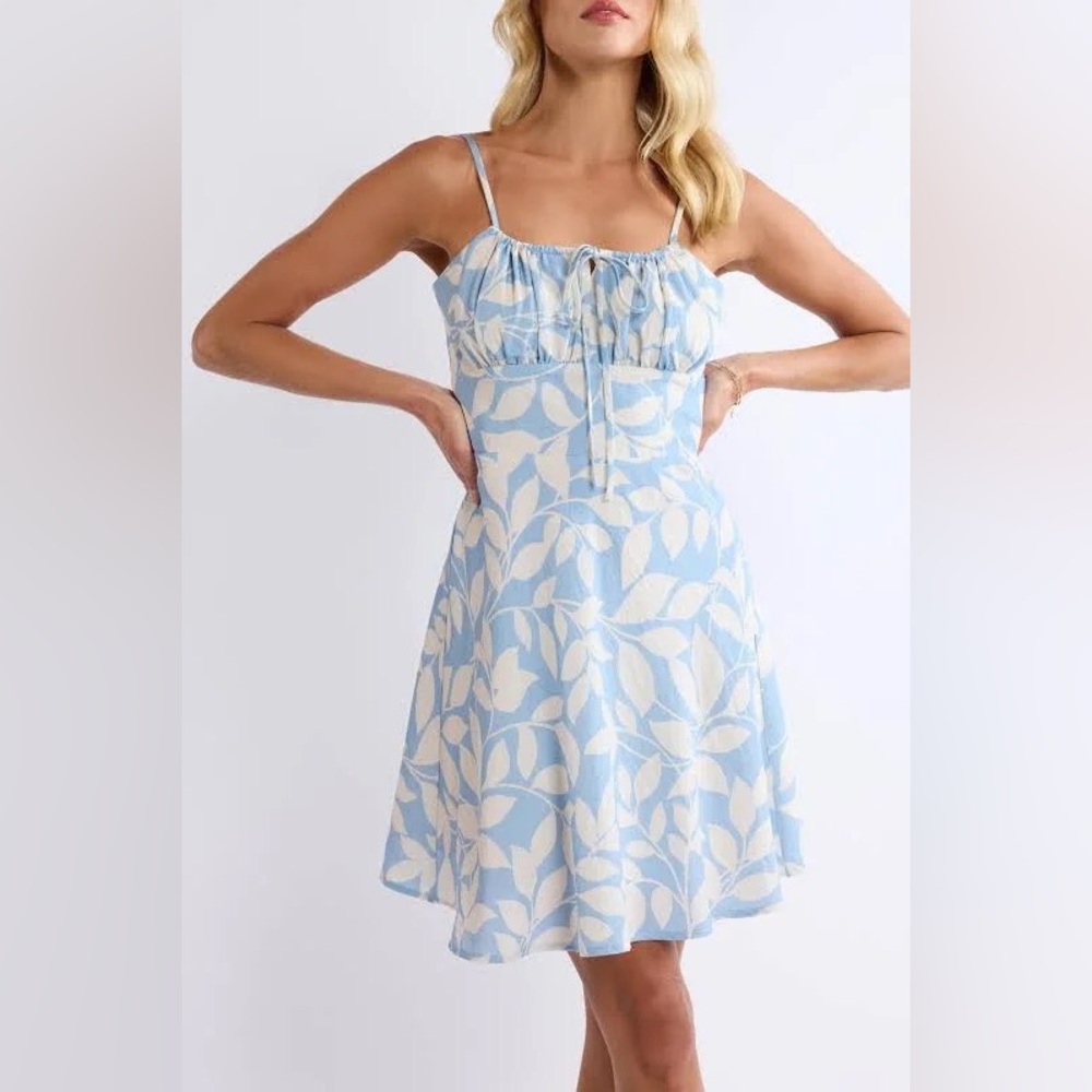Sage The‎ Label Tie Front babydoll Ruched Blue and White Mini Sundress